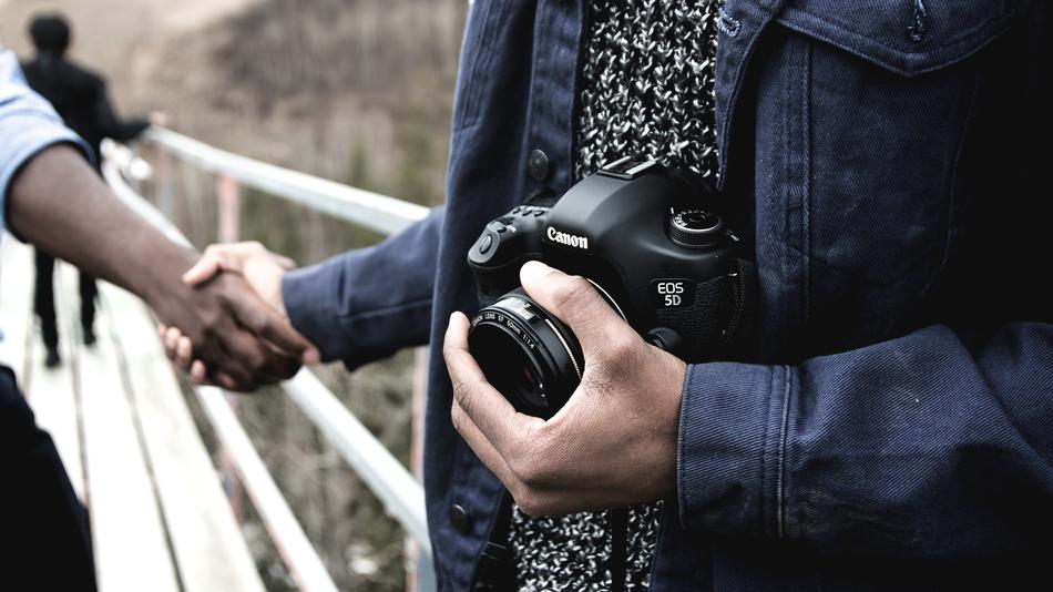 Canon Camera in male Hand