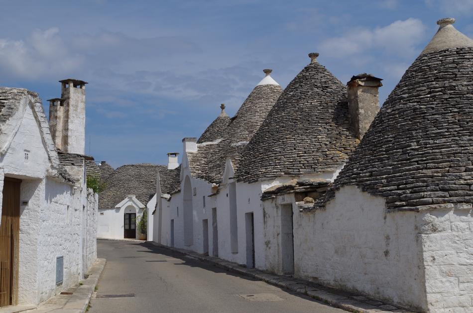 Alberobello Trulli Puglia buildings