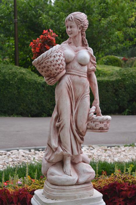 Statue Craiova Botanical
