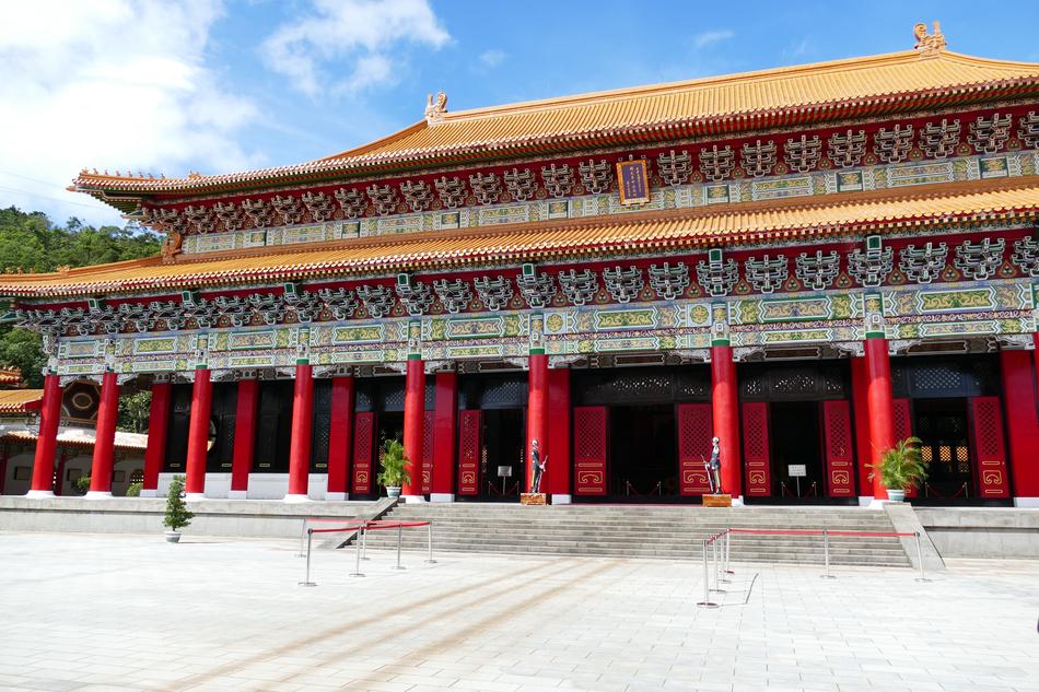 Beautiful and colorful Cenotaph with the columns and steps, in Taipei, Taiwan