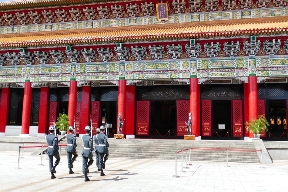 Changing the guard of honor in Taipei, Taiwan