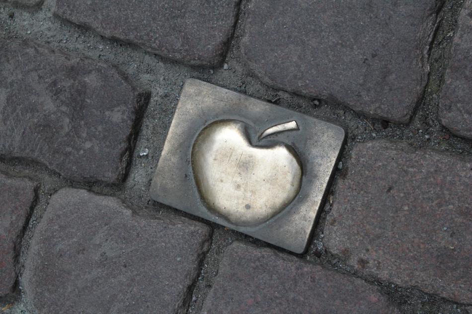 Frankfurt Tribute Pavement
