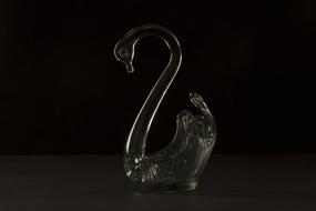 Glass figurine, Swan at darkness
