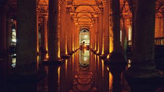 Istanbul Yerebatan Cistern palace
