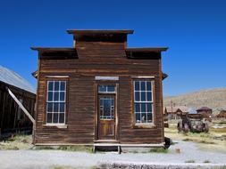 wooden house in California