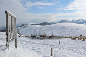 Winter Mountain Ski