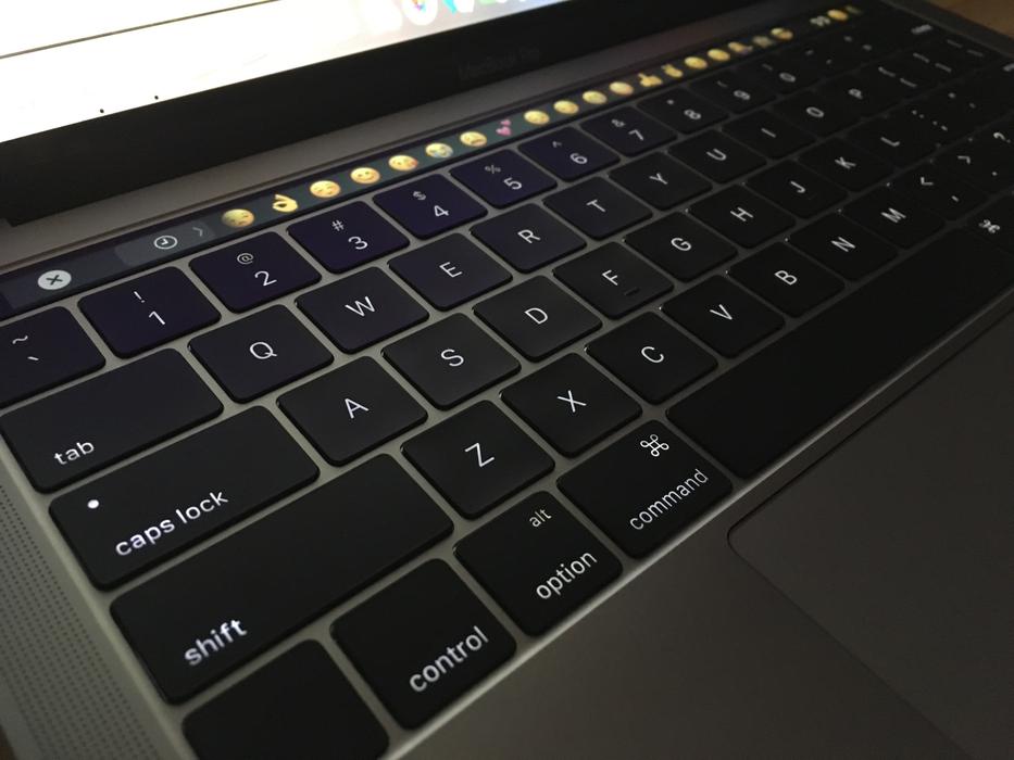 Macbook Pro Touch Bar