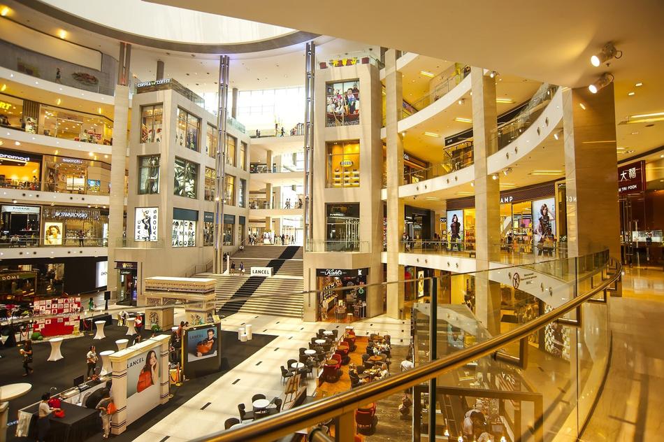Big shopping Mall Space