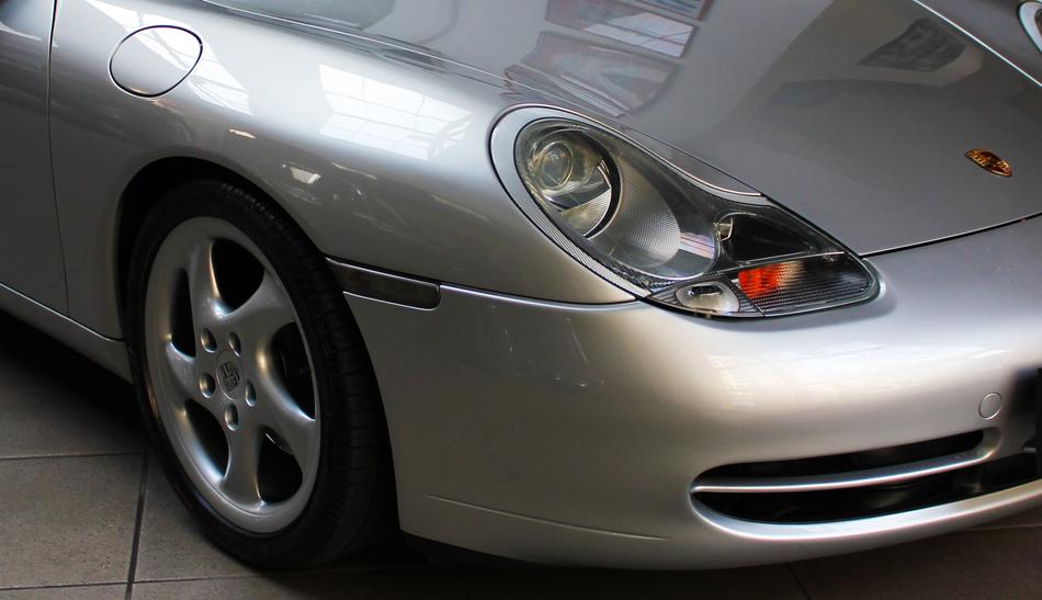 Porsche 911 Carrera Auto