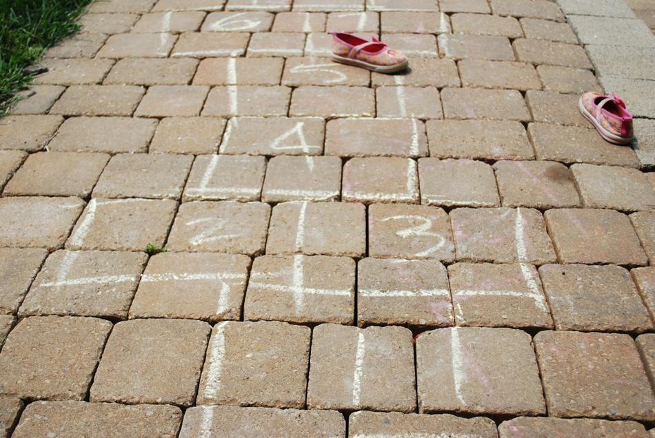 feet shoes hopscotch warm weather