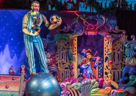 Juggler Man show