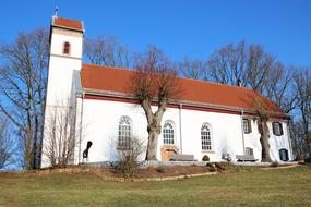 old white chapel