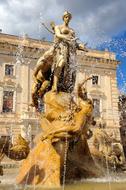 fountain in Ortigia