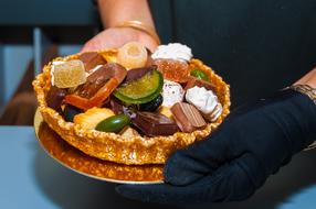 Crunchy fruit cake
