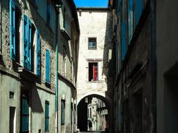 Street Beaucaire Passage