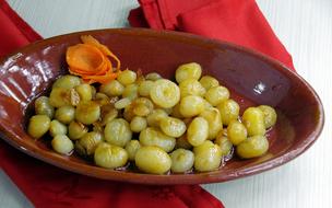 Little Onions Sweet And Sour italian dish