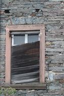 Shutters Defect Window Quarry