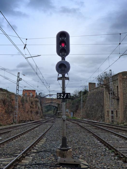 traffic lights on the railroad