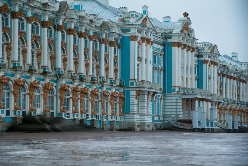 colorful houses in saint petersbourg