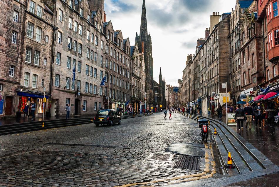 Edinburgh Street Rain