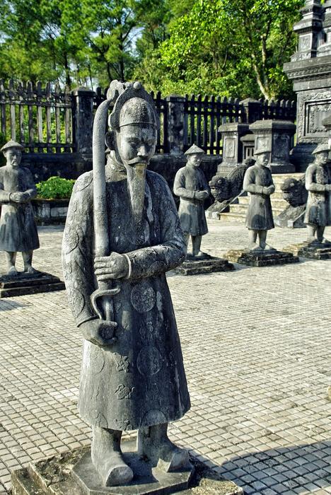 Viet Nam Booed Statue