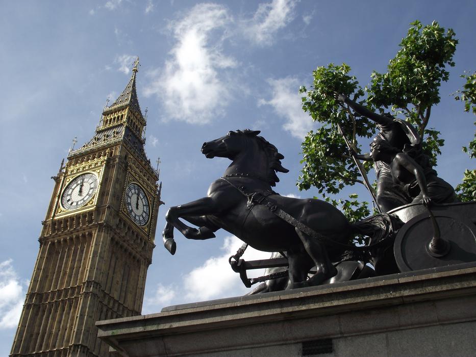 black horse tower time
