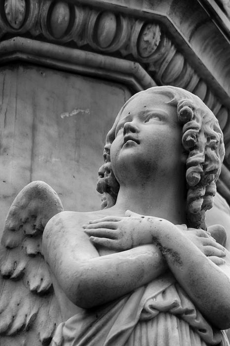 El Salvador Angel Religion