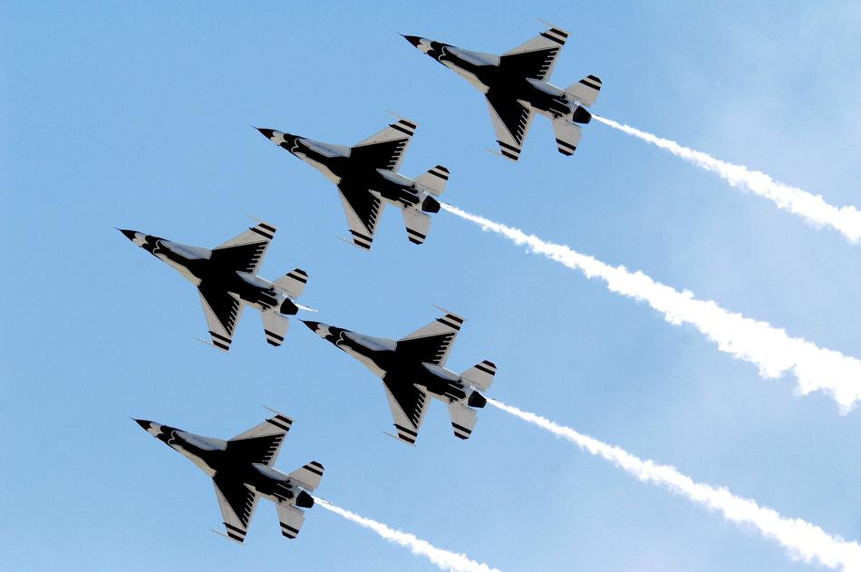 Air Show Thunderbirds Military view