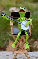 Kermit Frog banjo playing