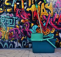 Graffiti Putz Bucket Cleaning