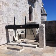 lifting mechanism of the bridge, detail, portugal, belem