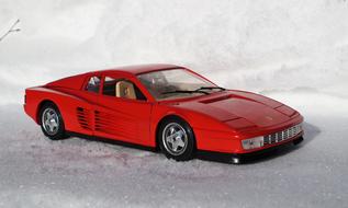 Model Car Ferrari Testarossa