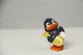 Surprise egg figure Peppy Pingu
