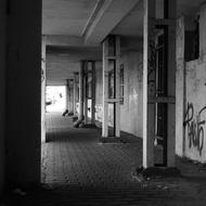 Arcade Urban Weathered Old