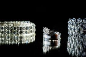 Rings and Bands diamond jewels