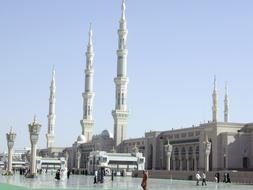 madina mosque old temple