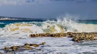 Wave Smashing Foam