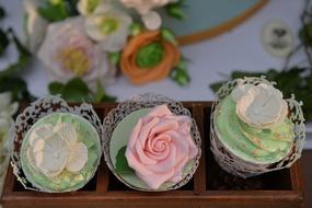 Cupcake Cake Dim