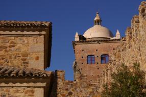 Caceres castle, architecture