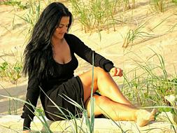 Model Girl Young grass sand