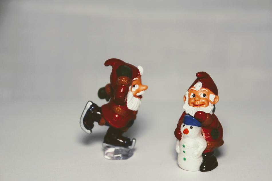 Überraschungseifiguren Toys