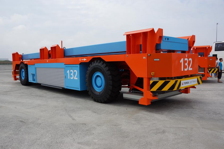 Container Carrier Truck