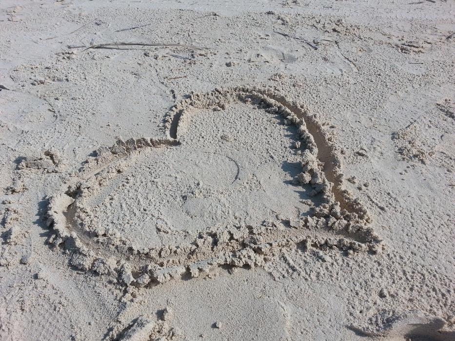 Love in the sand