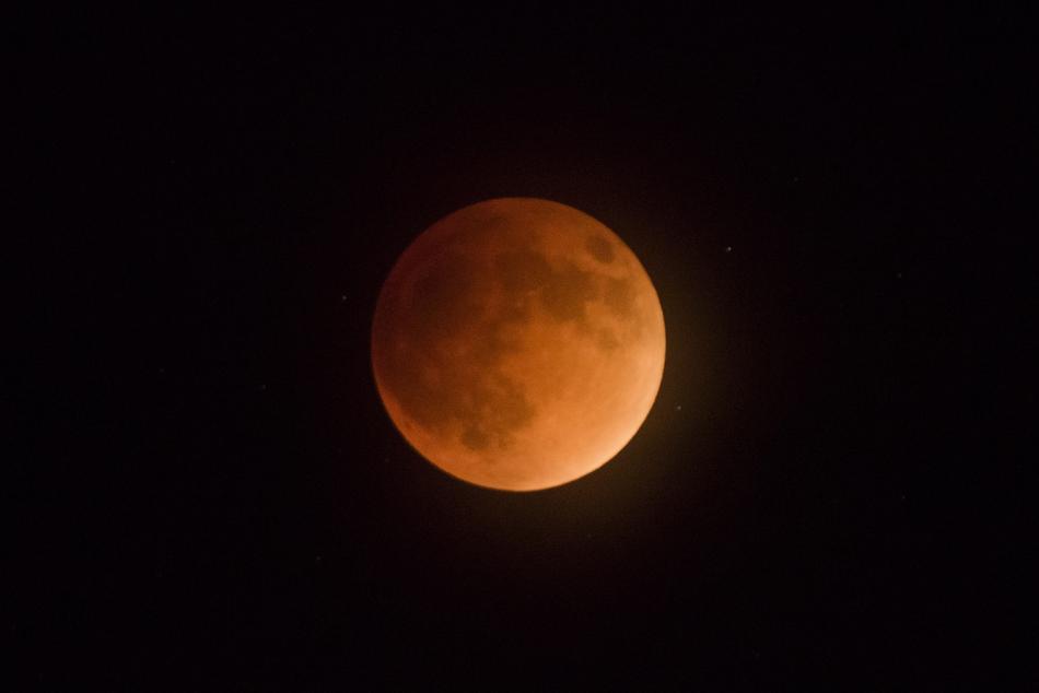 Blood Moon Eclipse Full