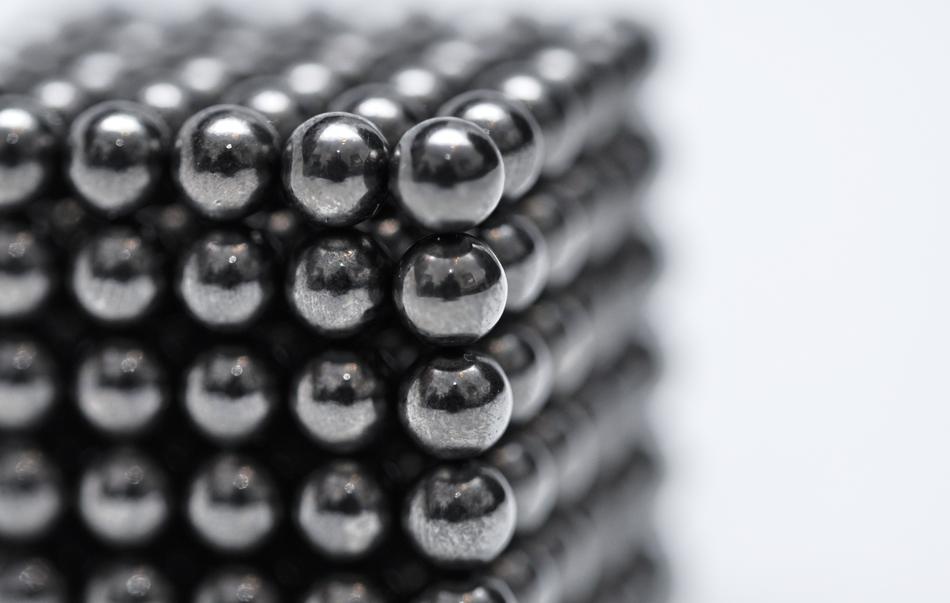 Metal Balls Round