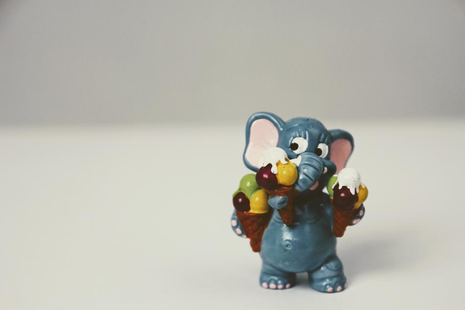 Überraschungseifigur Isolated