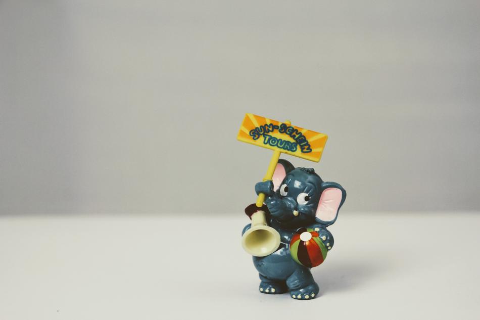 Überraschungseifigur Isolated