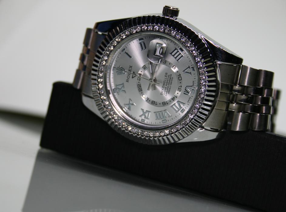 Luxury Brilliant Diamonds wrist watches