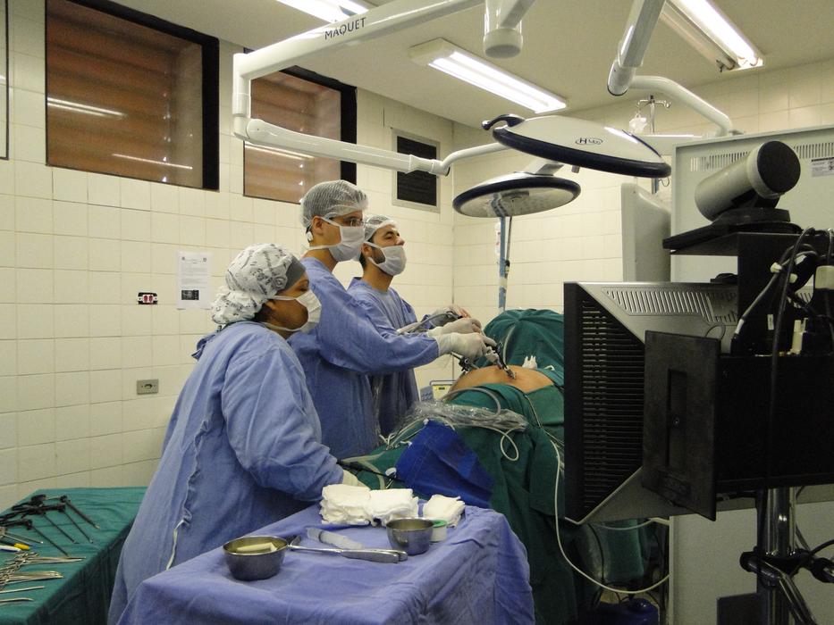 Surgery Nephrectomy Laparoscopy people