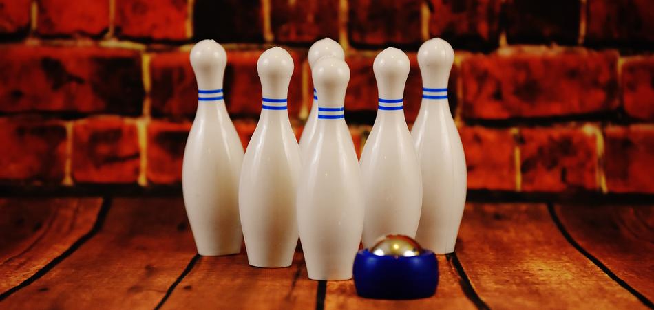 Bowling White